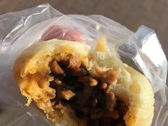 麻辣香菇鸡丁包-老陶包子铺(南大西南村店)