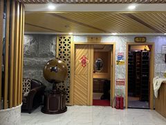 -绿岛汤泉韩式休闲会所