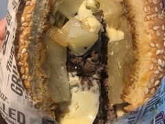 -The Habit Burger Grill 哈比特汉堡(复兴soho店)