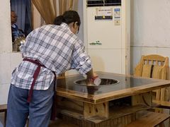 -苟味道老火锅(黄桷坪店)