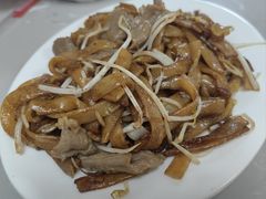干炒牛河-三和美食(西华路店)