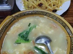 -乡土特色.冷锅鱼.牦牛肉汤锅