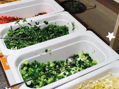 -言玖鲜火锅串串披萨自助(益田假日店)