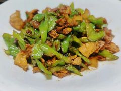 -三湘四水正宗湘菜(君峰路店)