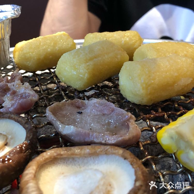 大浪特色炭火烧烤——热浪直卷全城！