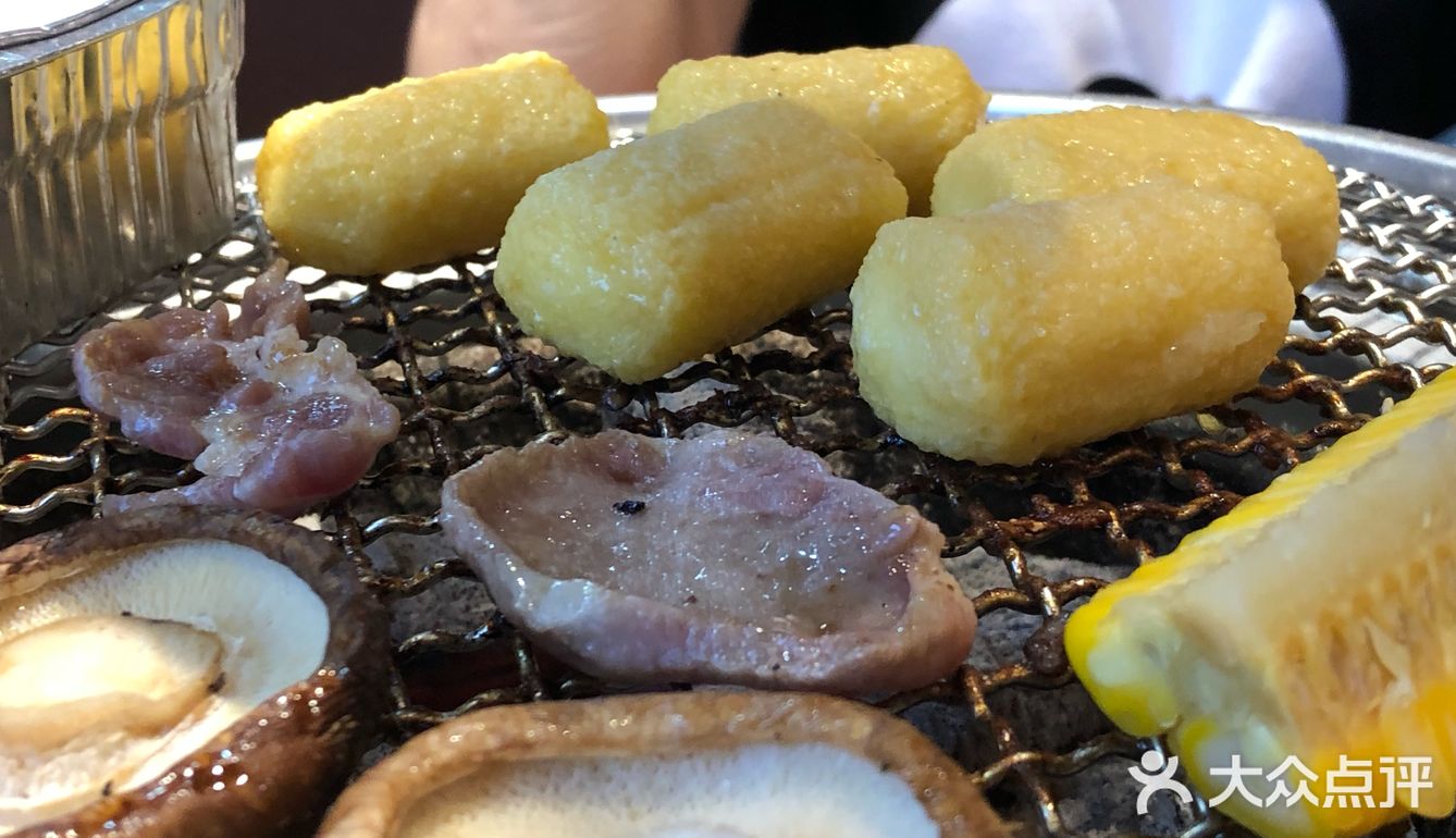 大浪特色炭火烧烤——热浪直卷全城！