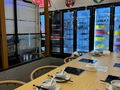 -杨老板·海鲜集市火锅·鲜切牛肉(中防万宝店)