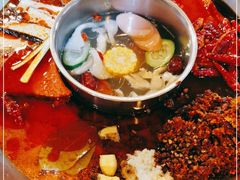 -园里串香牛肉串串火锅(新繁店)