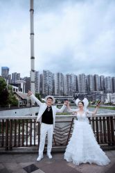 -芭莎视觉婚纱摄影(花溪店)