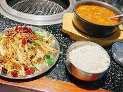 -红泥小火炉·东北泥炉烤肉(天一旗舰店)