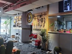 -F+轻食健身赋能空间(中华北路国贸商场店)