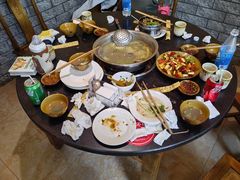 -周老三跷脚牛肉·全牛火锅(非遗传承店)