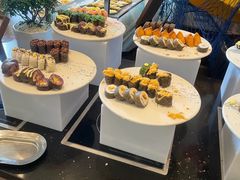 -大中华希尔顿酒店-念自助餐·嗨啤·小龙虾