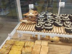 -焙丽拾光(麦凯乐直营店)