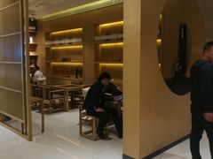 -鱼鲜饭香·招牌汽锅剁椒鱼头王