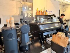 -Roast8ry Coffee Lab