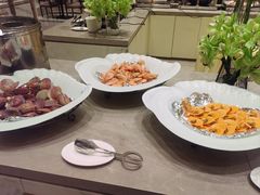 -南郊宾馆·风味自助餐厅·山东十六地市特色菜