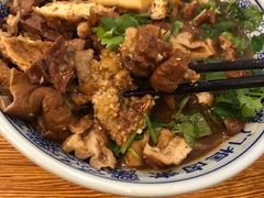 卤煮火烧-门框胡同百年卤煮(前门煤市街店)