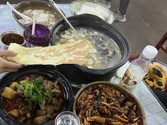 -土砂锅生态山庄·非遗砂锅雅鱼