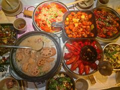 -巴厘龙虾·榜首油焖大虾(音乐学院·沿江酒馆店)