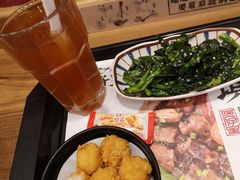 -煲仔皇腊味煲仔饭(经四万达店)