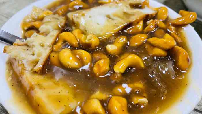 打分   /人 酒泉当地特色,并非不好吃只是吃不惯.