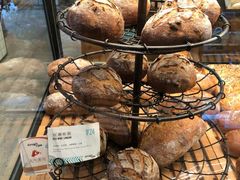 -Dough&Joe团憩(瑞虹天地月亮湾店)