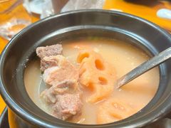 莲藕排骨汤-莲餐厅·湖北菜·潜江小龙虾店(愚园路店)