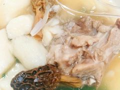 秋葵养生大骨汤-小锅饭(欧亚卖场店)