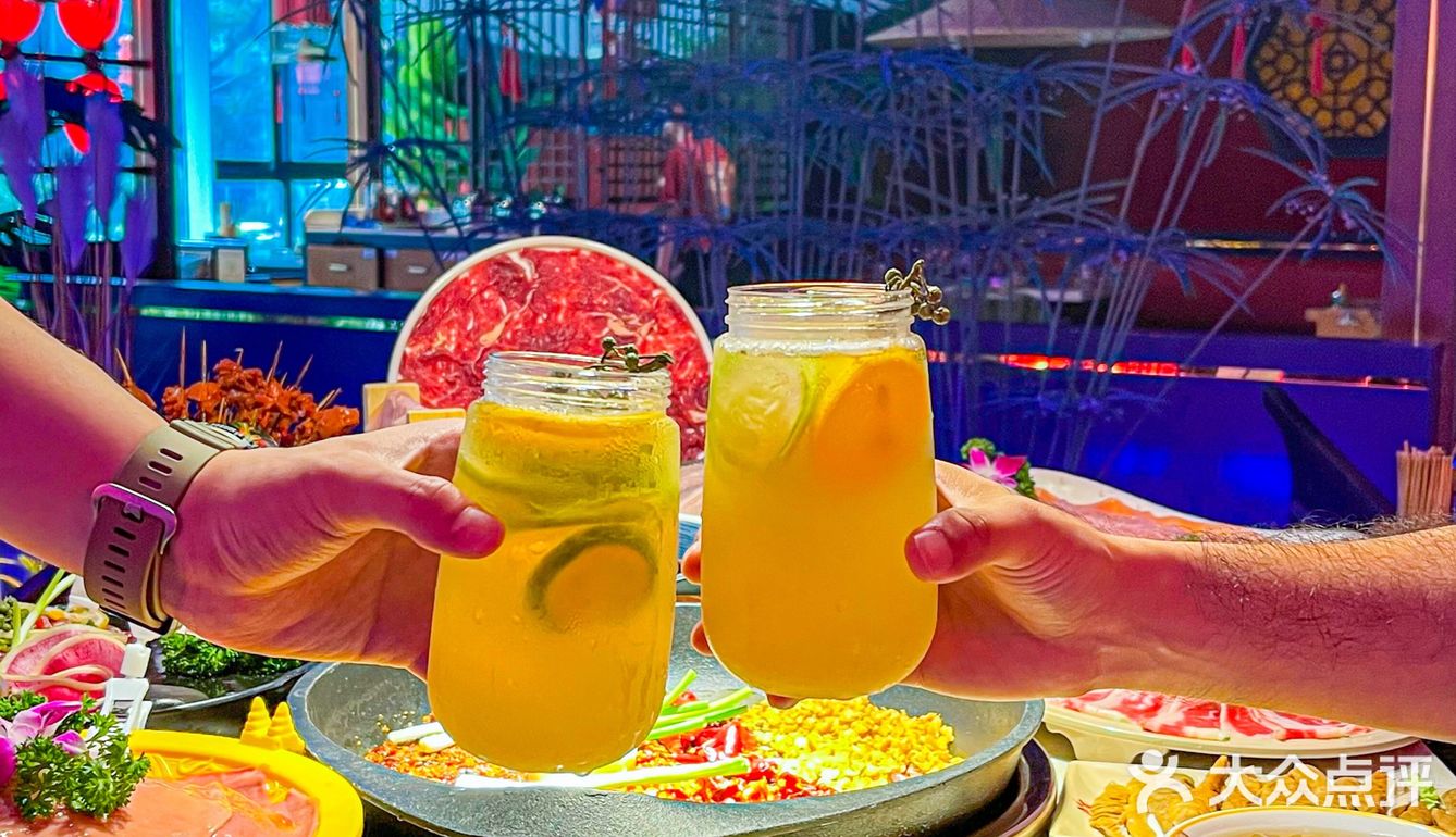 竟然是凌晨四点的屠宰场直供的，切的也比较大块