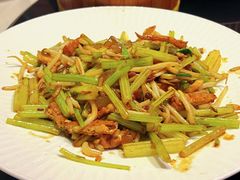 -闫府私房菜(恒隆店)