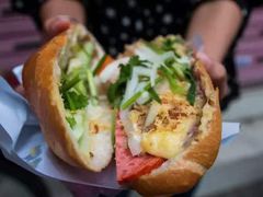 -Bánh Mì Huynh Hoa