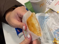 -麦当劳(上海虹桥站30B检票口楼上)