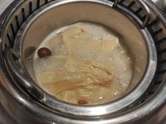 -龍歌自助小火锅(市南金茂湾店)