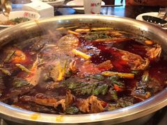 -忘情水鱼头·鲜鱼火锅(滨江中路店)