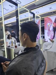 -藤野造型烫发染发