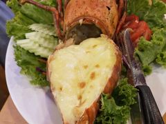 -J Daeng Seafood