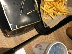 -肯德基(西影路店)