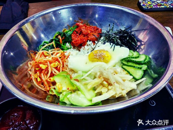 英芝家屋塔房韩国主题餐厅韩剧大盆拌饭图片