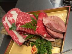 -铭牛烧肉·和牛海鲜自助(高新月牙湖店)