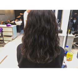 -SIX Hair Consultant