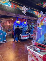 -卡通尼乐园(新达汇三林店)