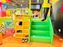 -蹦蹦跳跳(新奥购物中心店)