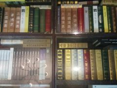 -钟书阁(松江泰晤士小镇店)