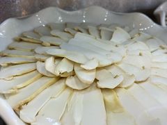 -菌海森林·非遗野生菌火锅(西山区滇池路摩根道店)