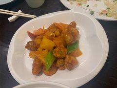 菠萝咕噜鸡球-勺园中餐厅