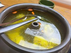 -云海肴·汽锅鸡·云南菜(天山百盛优客店)