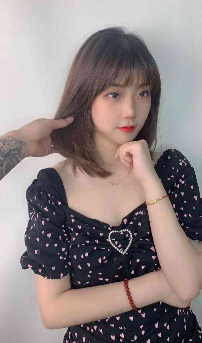 浪涛发型(鼓楼吾悦广场店)