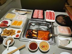 -海底捞火锅(宝龙广场夜宵主题店)