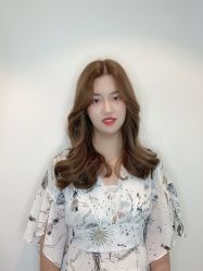 -BULB STUDIO 巴柏明星发型工作室